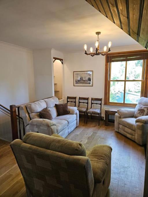 House In Historic Winchester Luaran gambar